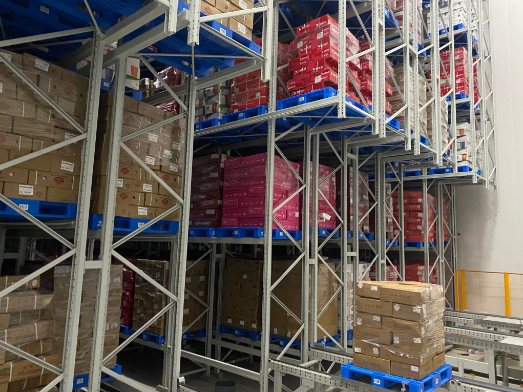 高标冷库+智能化仓储+配套服务